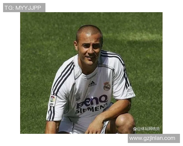 足球历史最佳后卫是谁揭晓足坛防线传奇人物的精彩故事