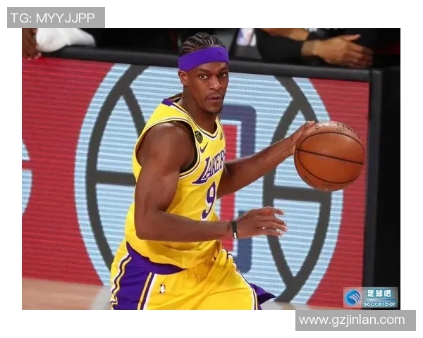 足球球星人物速写：从场上风采到场下人生的全景呈现